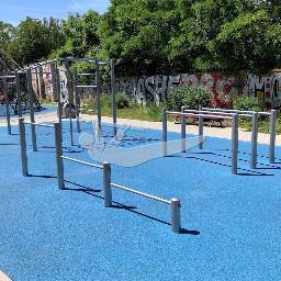 Calisthenics spot Berlin Schönefeld - Outdoor Gym - Großgörschenstraße