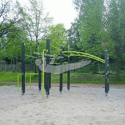 Calisthenics spot Sportpark mit Calisthenics Ausrüstung