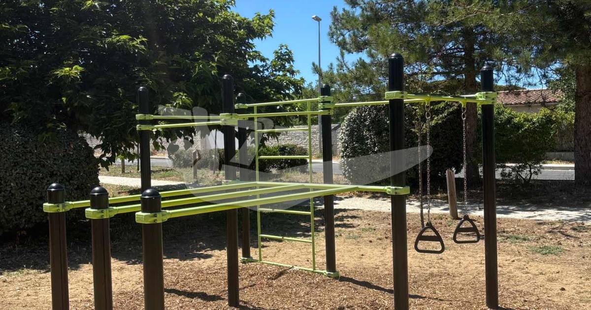 Park en re — an outdoor calisthenics spot in Charente-Maritime