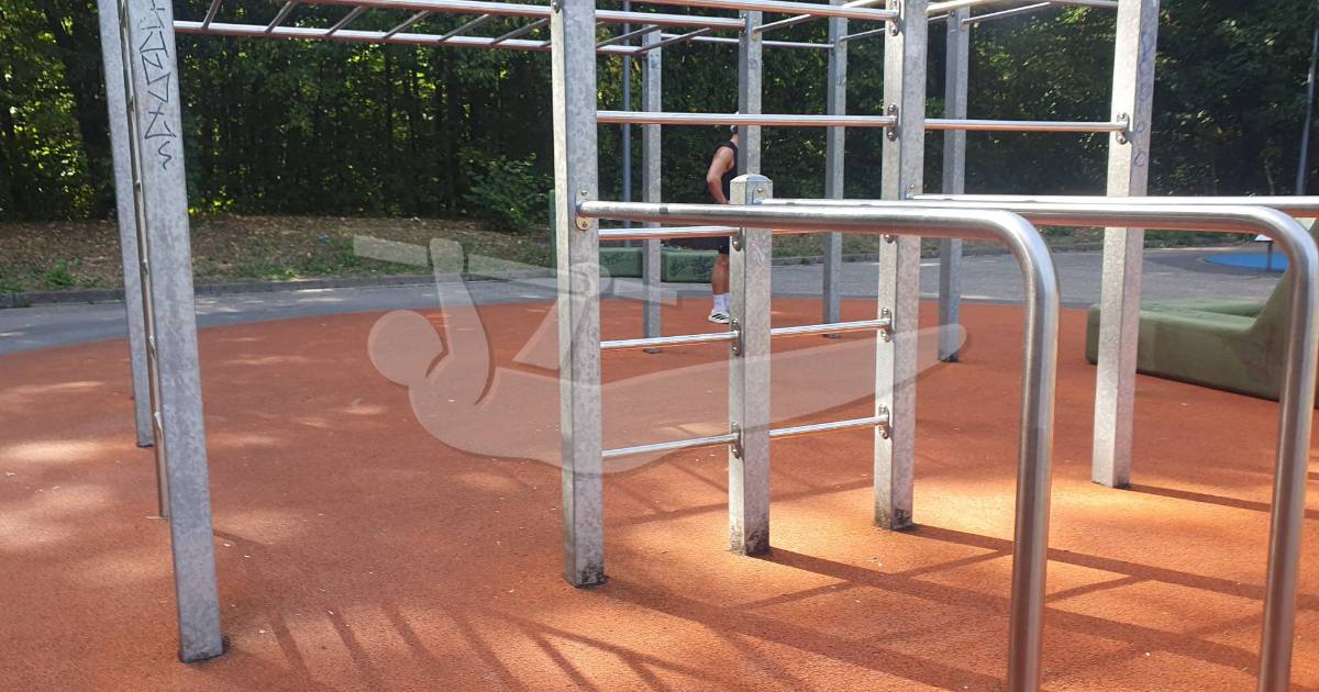 Playparc Calisthenics Geräte Bad Oyenhausen — outdoor calisthenics spot in North Rhine-Westphalia