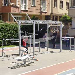 Calisthenics spot Outdoor Gym Bahçe Sokak