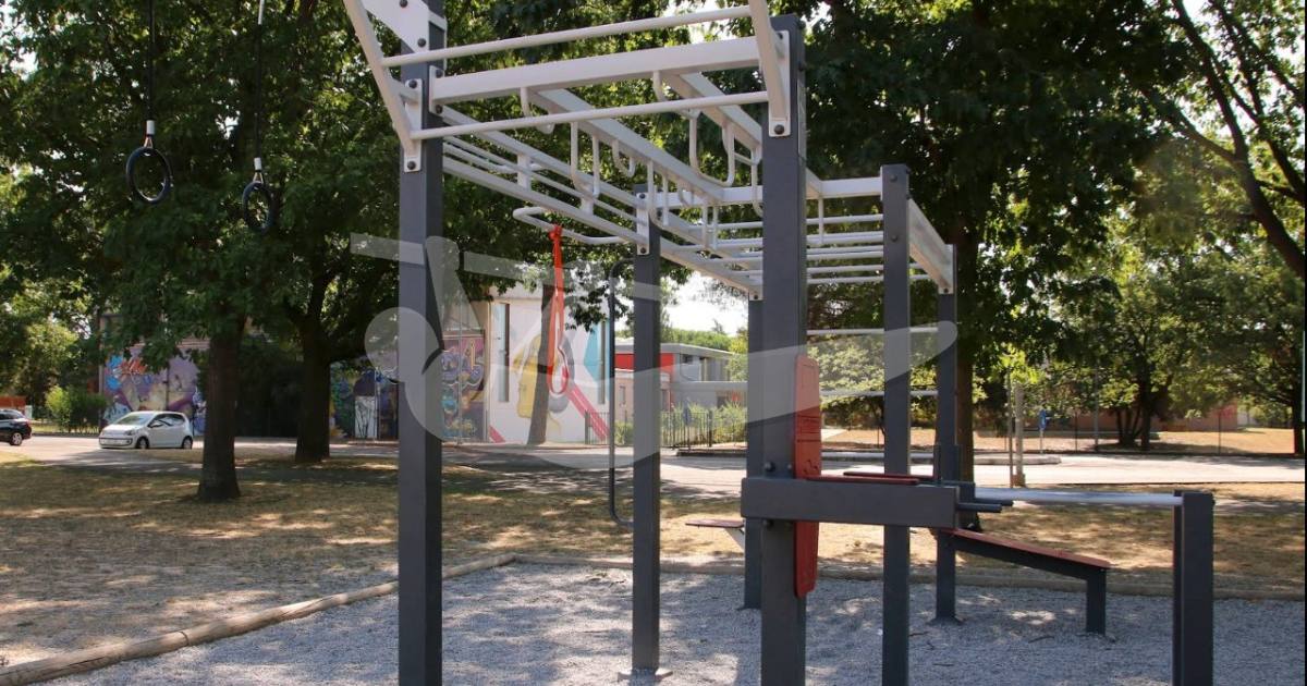 Skyfitness multifunzione — outdoor calisthenics spot in Imola