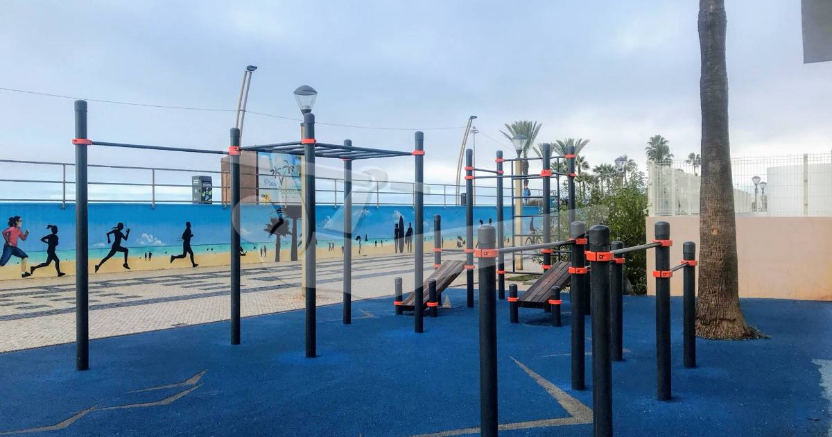 Quarteira - Calisthenics Equipment - Kenguru.Pro — an outdoor calisthenics spot in Portugal