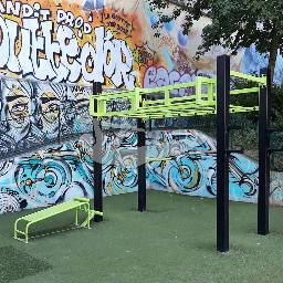 Calisthenics spot Outdoor Gym Square Léon