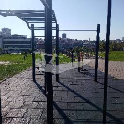 Calisthenics spot Deprem parkı
