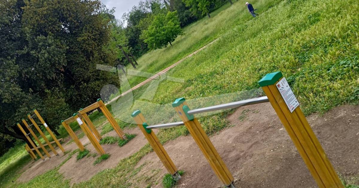 Rome - Outdoor Fitness Exercise Stations - Villa Doria Pamphilj — outdoor calisthenics spot in Roma