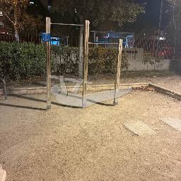 Calisthenics spot Barras cocheras del tranvía