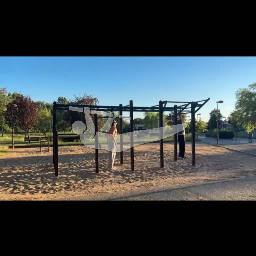 Calisthenics spot Puente de la Universidad Park