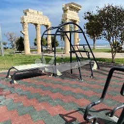 Calisthenics spot Adnan Menderes Blv. Calipark